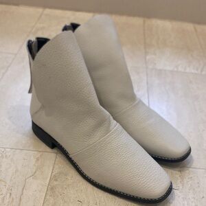Chic White Ankle Boots